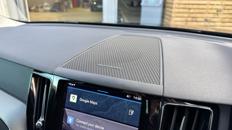 Volvo XC60 2.0 T6 [350] RC PHEV Plus Dark 5dr AWD Geartronic Estate